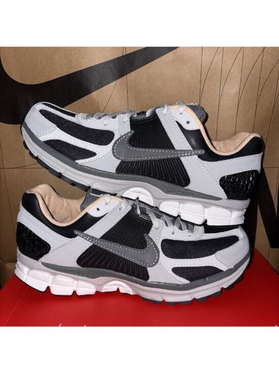 NEW Nike Zoom Vomero 5 Dark Smoke Grey Vachetta Men\'s Size 9 HV5982-001 main image 5